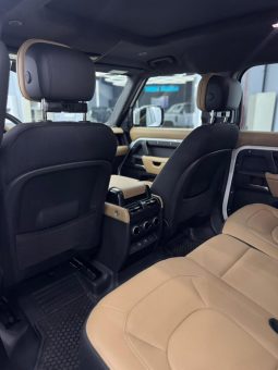 
										Land Rover Defender 2025 p252 V8 edition full									