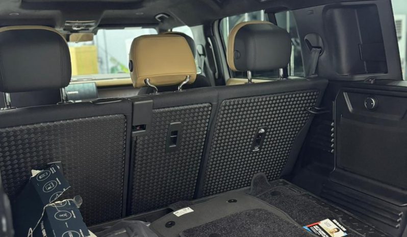 
								Land Rover Defender 2025 p252 V8 edition full									