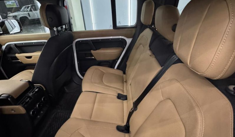 
								Land Rover Defender 2025 p252 V8 edition full									
