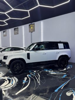 
										Land Rover Defender 2025 p252 V8 edition full									
