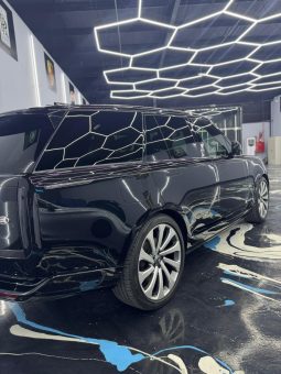 
										Land Rover Range Rover 2023 – P530 V8 full									