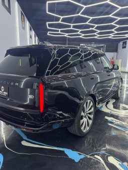 
										Land Rover Range Rover 2023 – P530 V8 full									