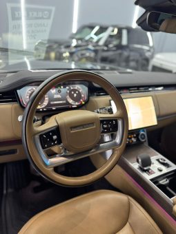 
										Land Rover Range Rover 2023 – P530 V8 full									