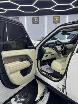
										Land Rover Range Rover 2023 – P530 V8 full									