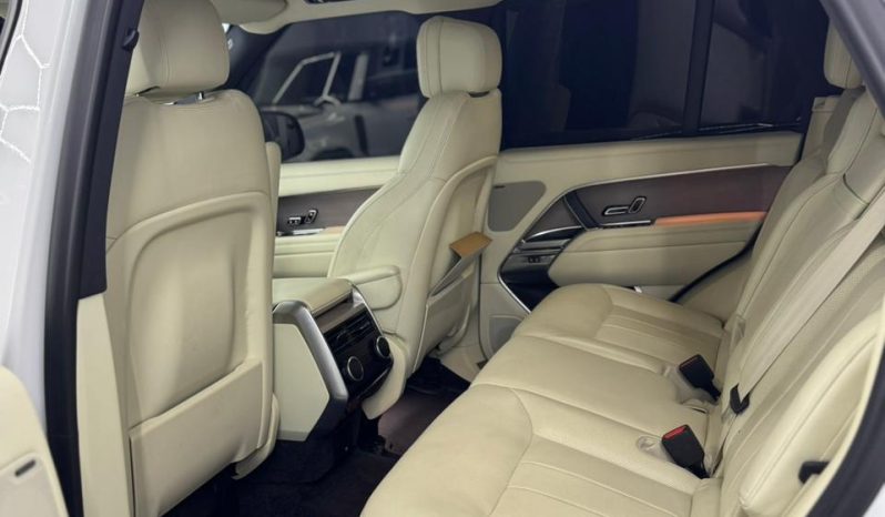 
								Land Rover Range Rover 2023 – P530 V8 full									