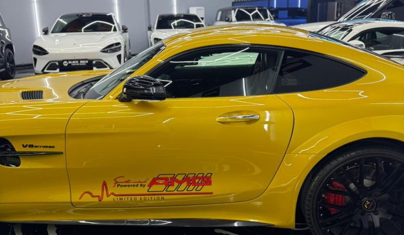 
								2017 Mercedes-Benz AMG GTS 63 – GT-R Body Kit full									